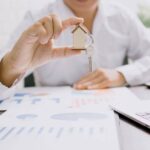 Apartament inwestycyjny – na co zwrócić uwagę przy zakupie?