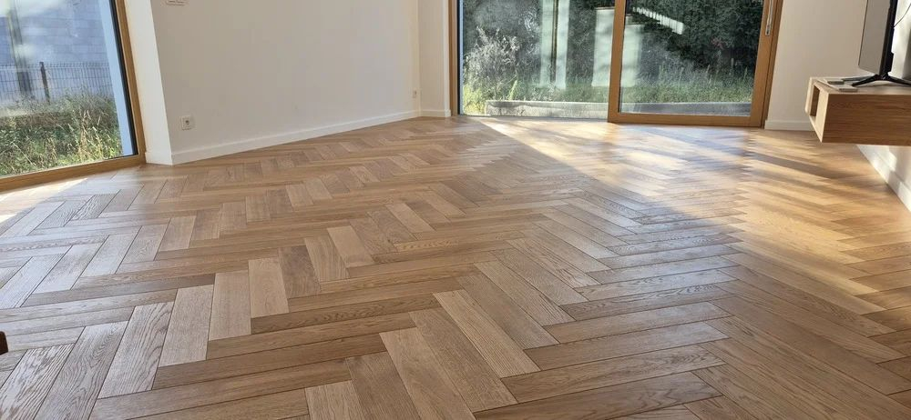 Deska warstwowa - podłoga do nowoczesnego domu